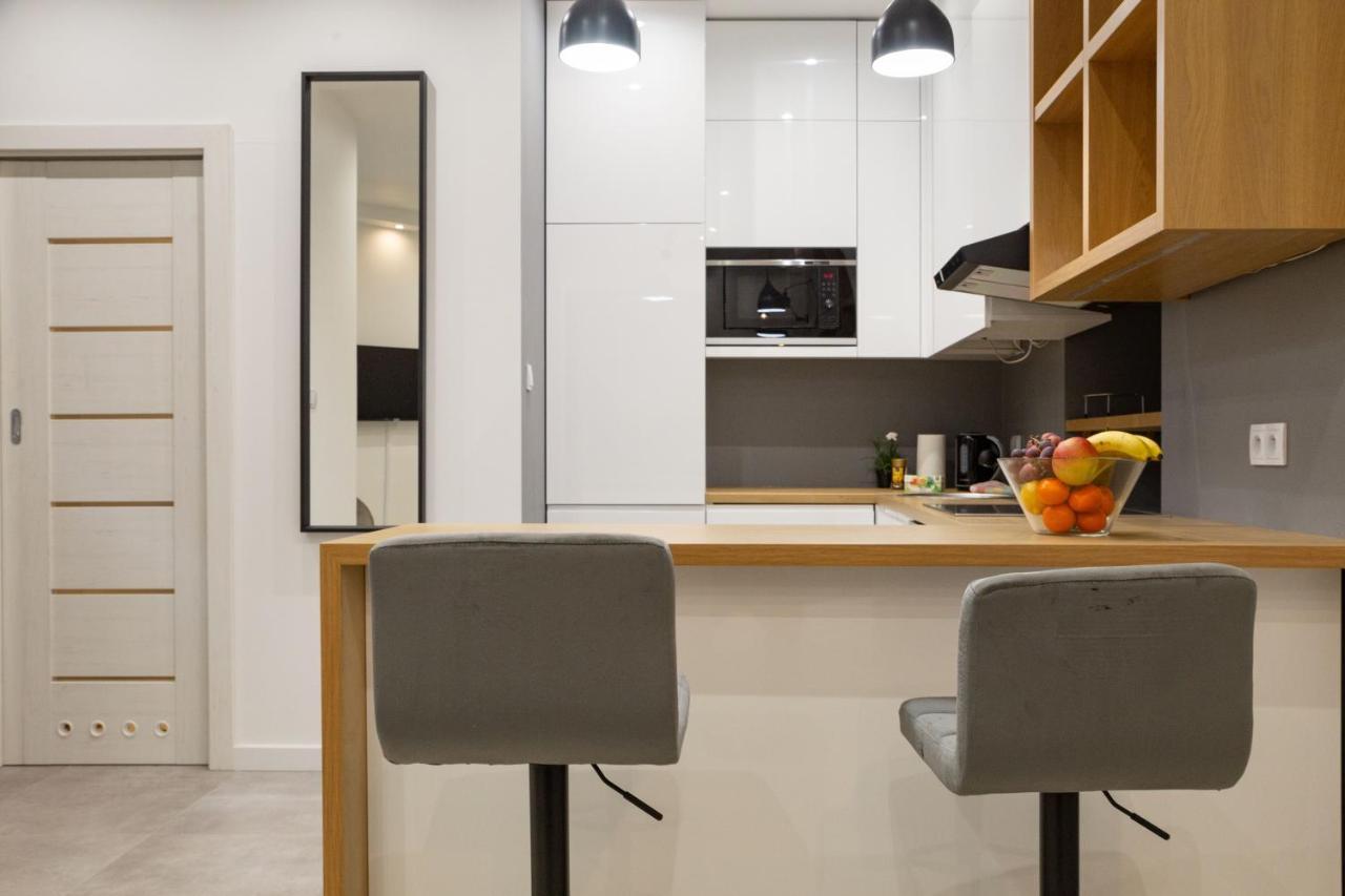 Shy But Shining! Lovely, Stylish & Fully Equipped. Apartment Krakow Exterior photo